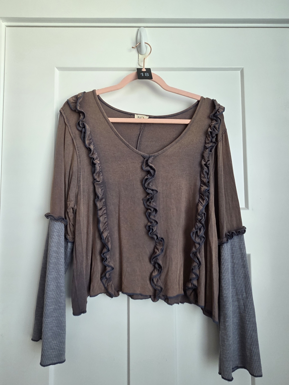 0033.  POL Ruffled V-Neck Layered Sleeve Top - Brown & Gray